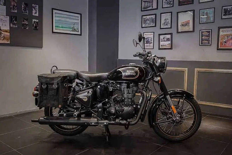 Royal Enfield Classic 500 Tribute Black