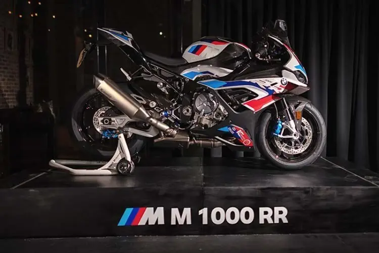 BMW M 1000 RR